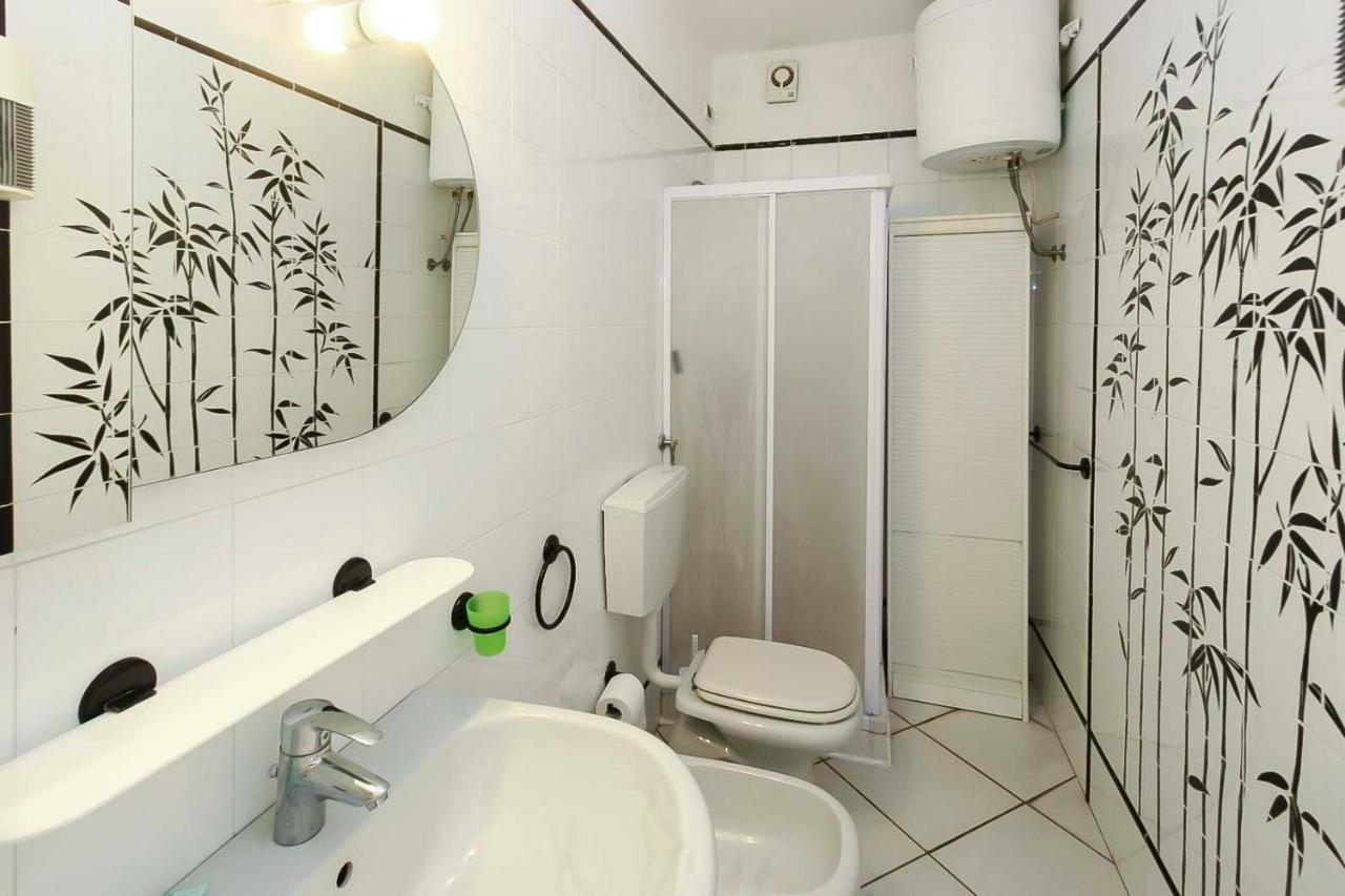 Appartamenti Residence Il Porto 13 E 16 Porto Azzurro Extérieur photo