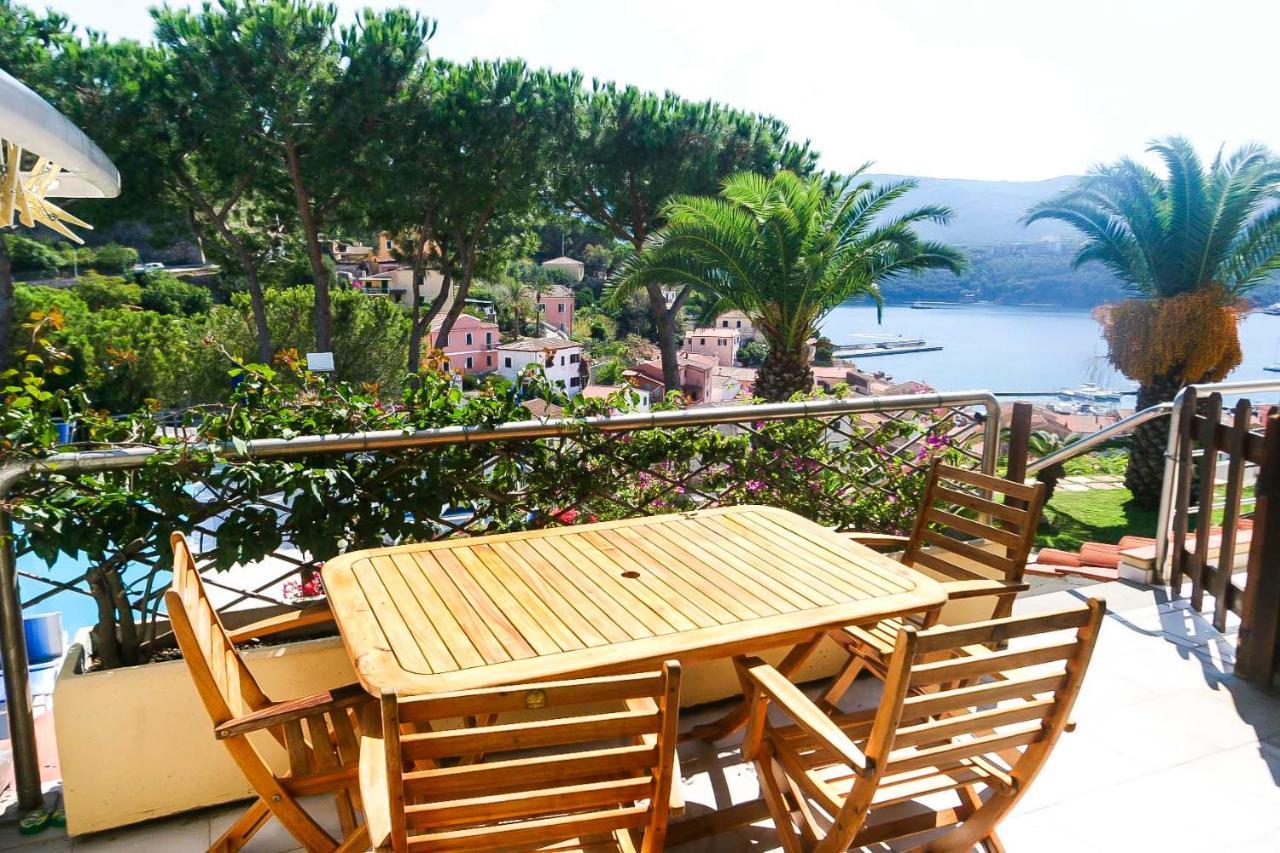 Appartamenti Residence Il Porto 13 E 16 Porto Azzurro Extérieur photo