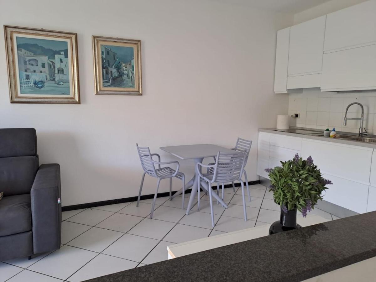Appartamenti Residence Il Porto 13 E 16 Porto Azzurro Extérieur photo