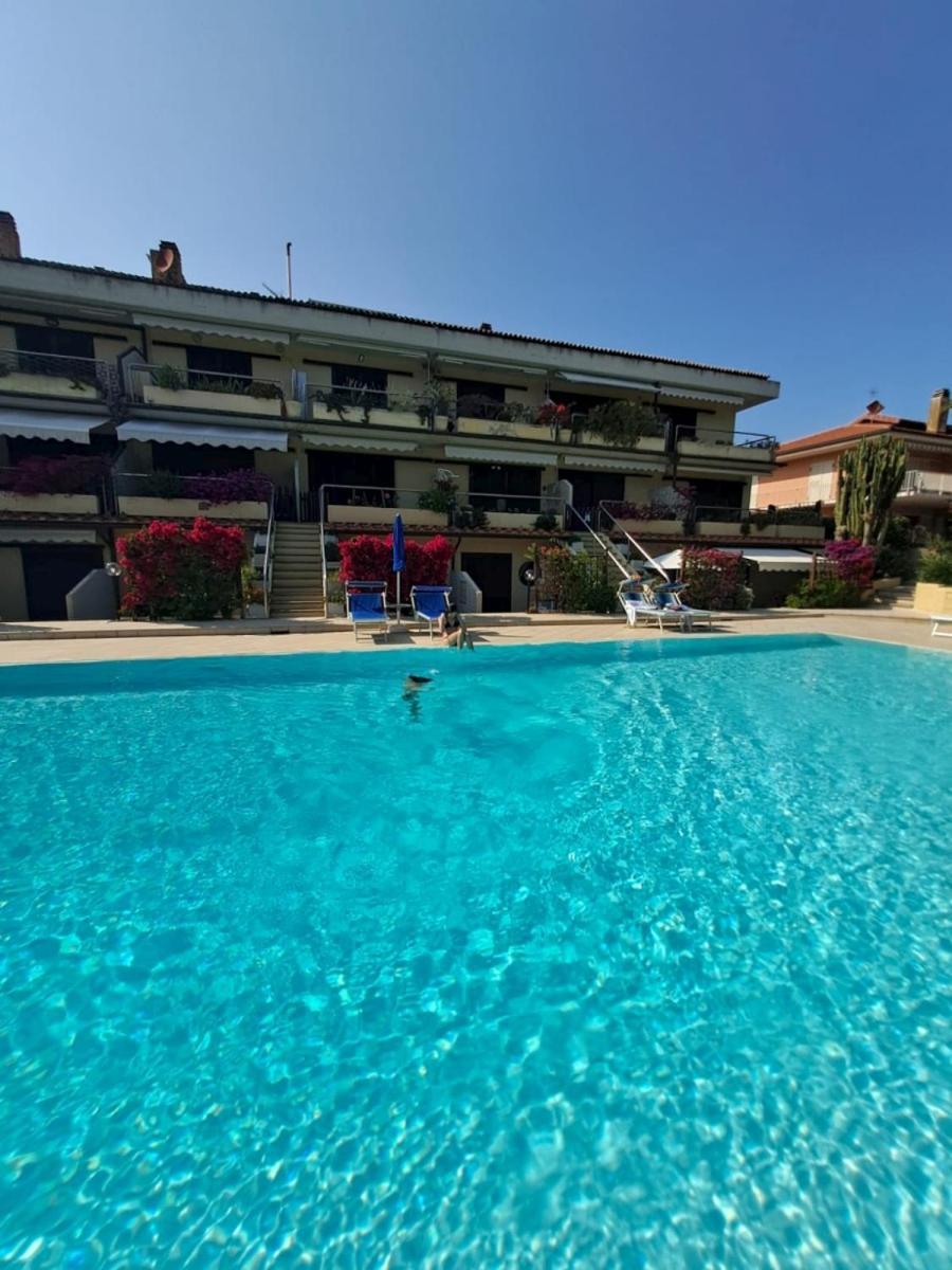 Appartamenti Residence Il Porto 13 E 16 Porto Azzurro Extérieur photo