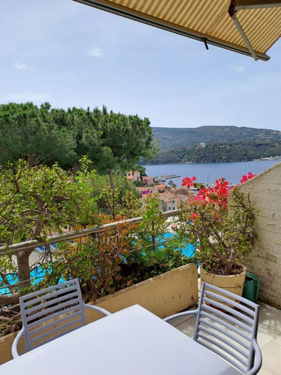 Appartamenti Residence Il Porto 13 E 16 Porto Azzurro Extérieur photo